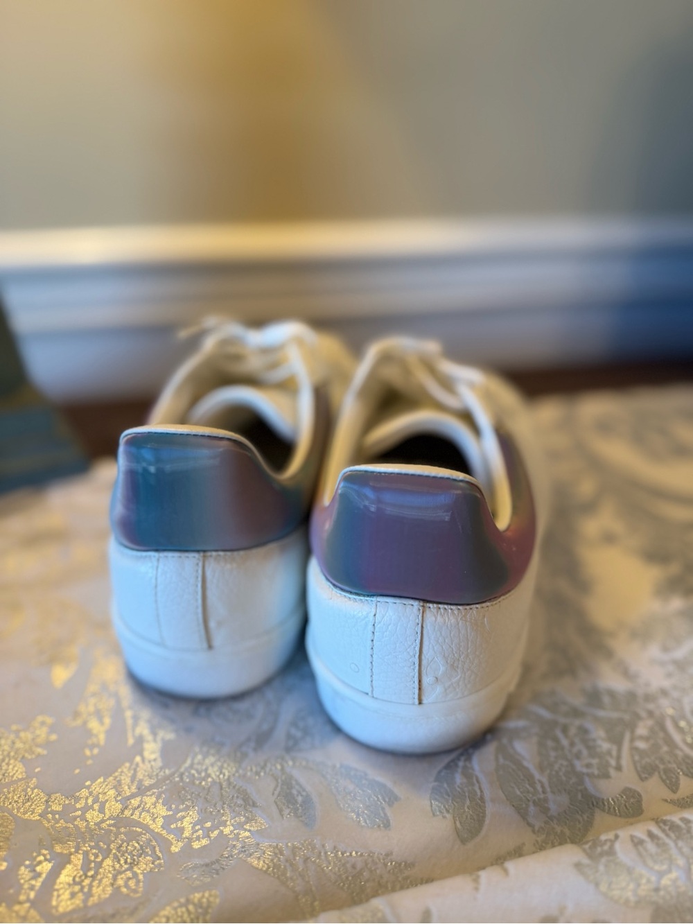 Louis Vuitton White Embossed Monogram Calfskin Sneakers Mens 8 (US9.5) - Picture 4 of 10
